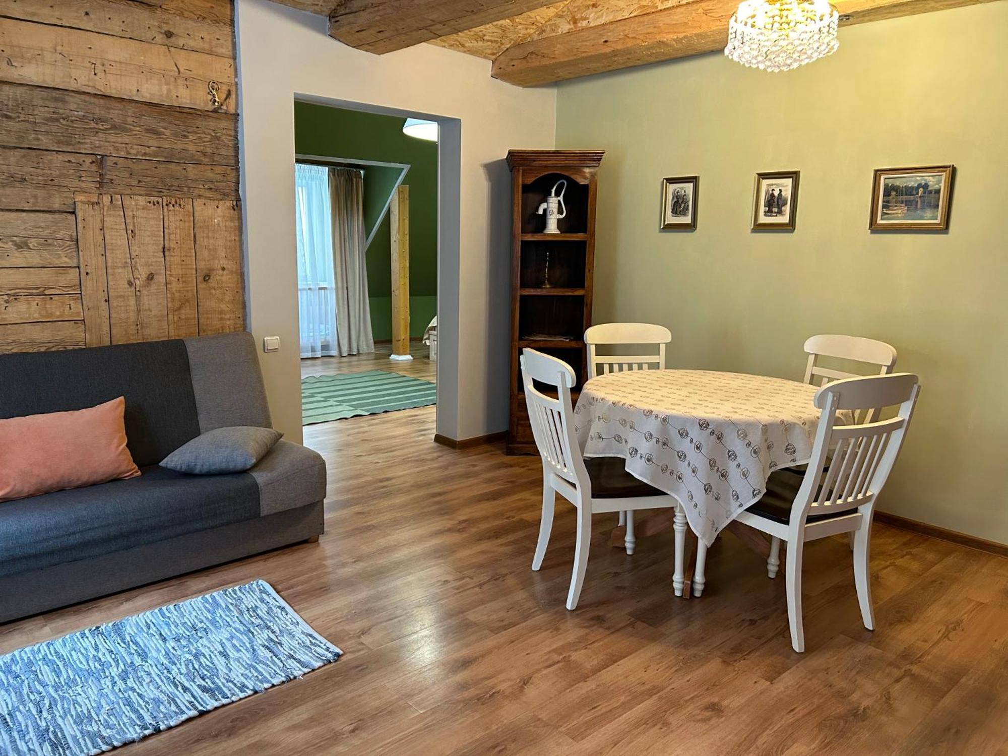 A1 Apartments With Free Parking Riga Bagian luar foto