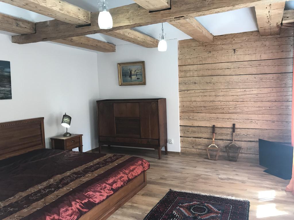A1 Apartments With Free Parking Riga Bagian luar foto